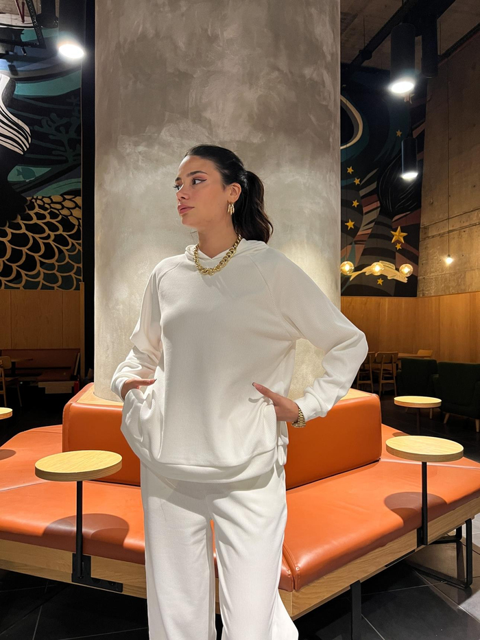 Beyaz Kapüşonlu Oversize Takım