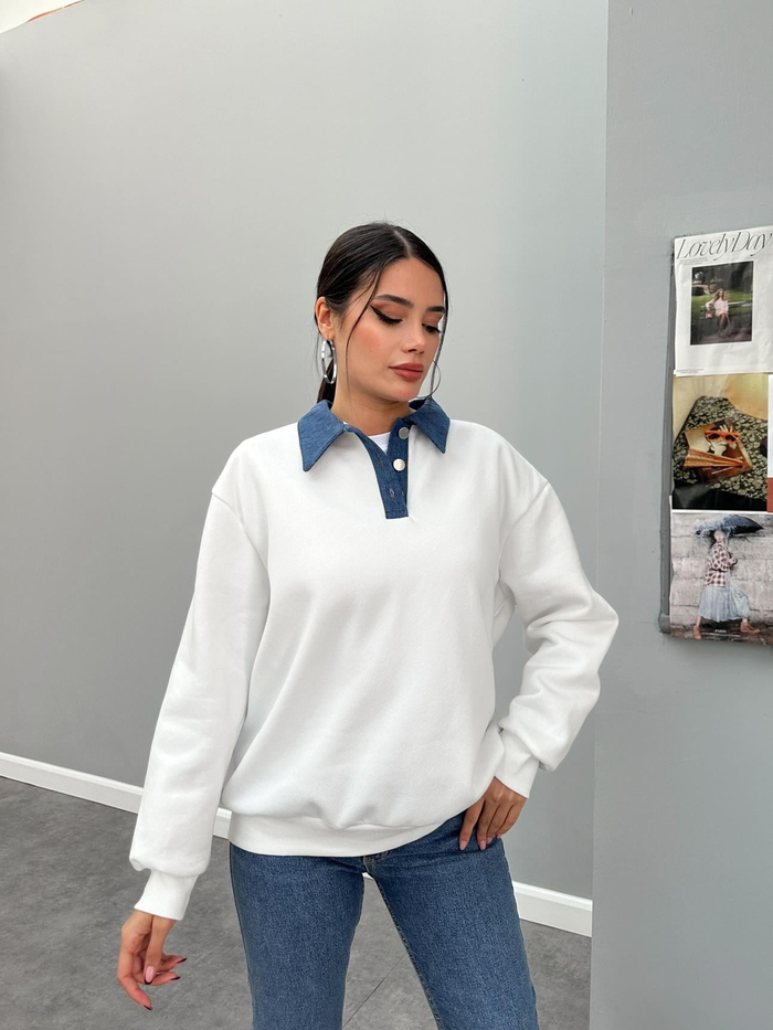 Beyaz Kot Yakalı Şardonlu Sweat