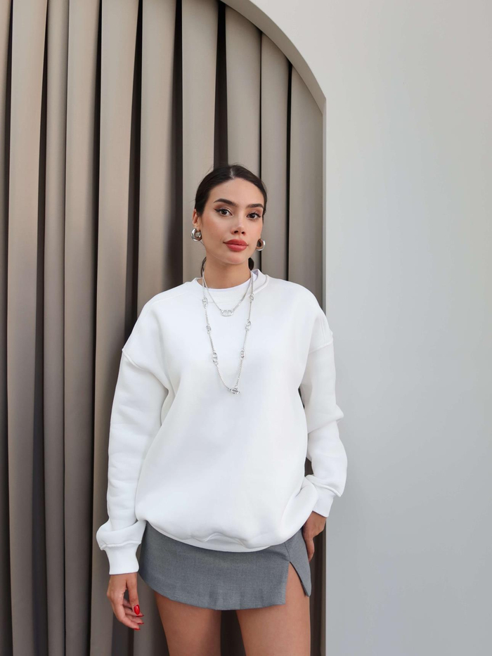 Beyaz Oversize Şardonlu Sweatshirt
