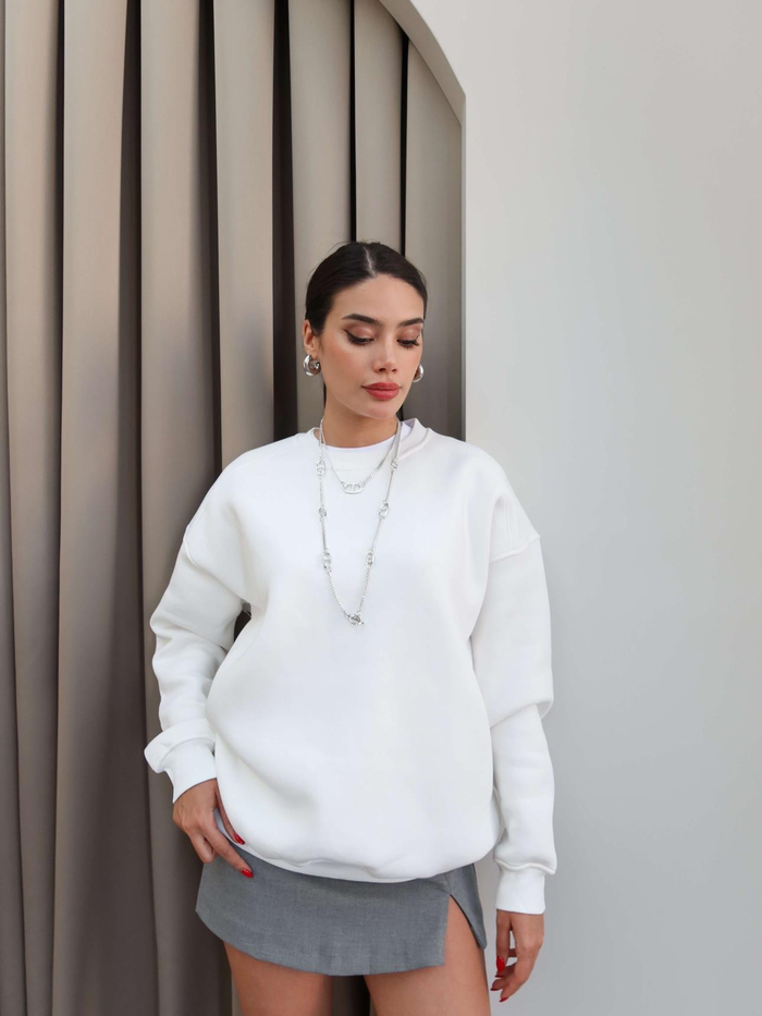 Beyaz Oversize Şardonlu Sweatshirt