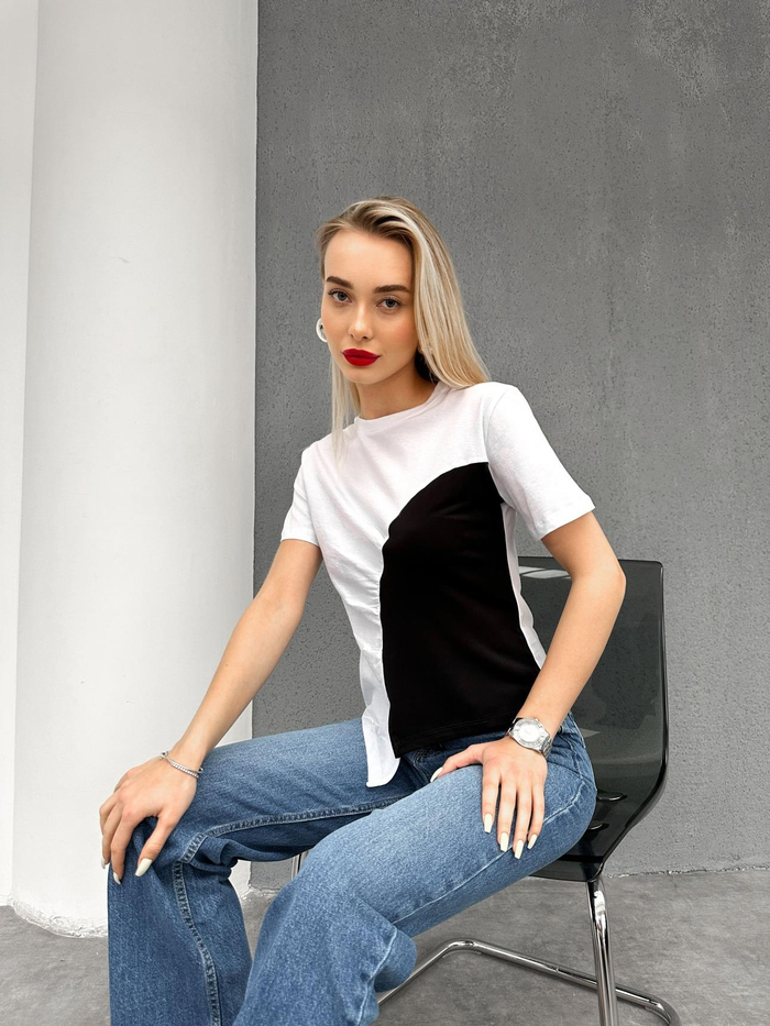 Beyaz Pile Detay Tshirt
