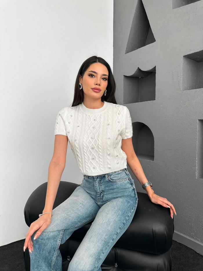 Beyaz Taşlı Triko Bluz