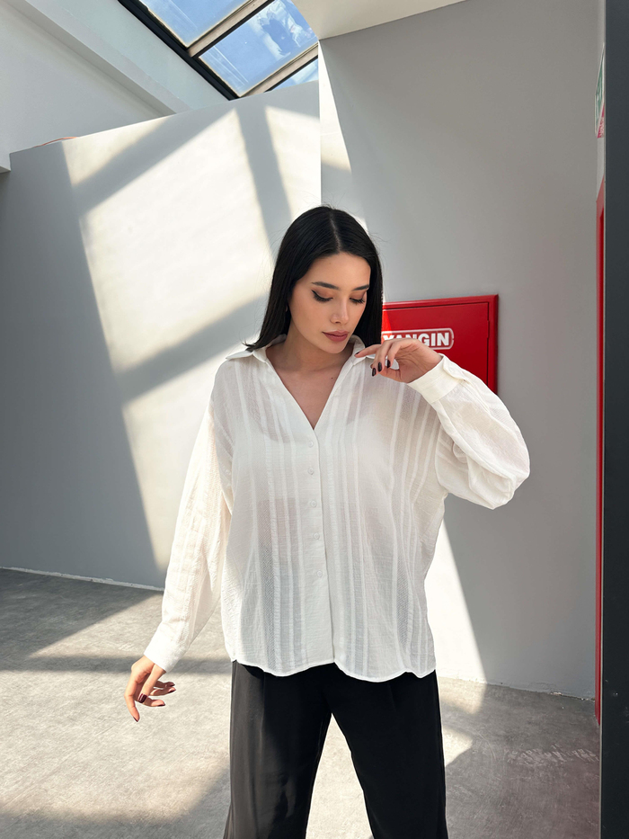 Beyaz Transparan Oversize Gömlek