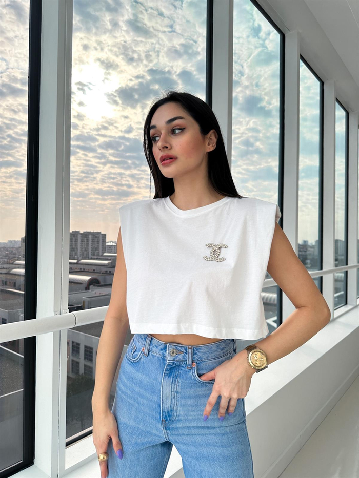 Beyaz Vatkalı Kısa Basic Tshirt