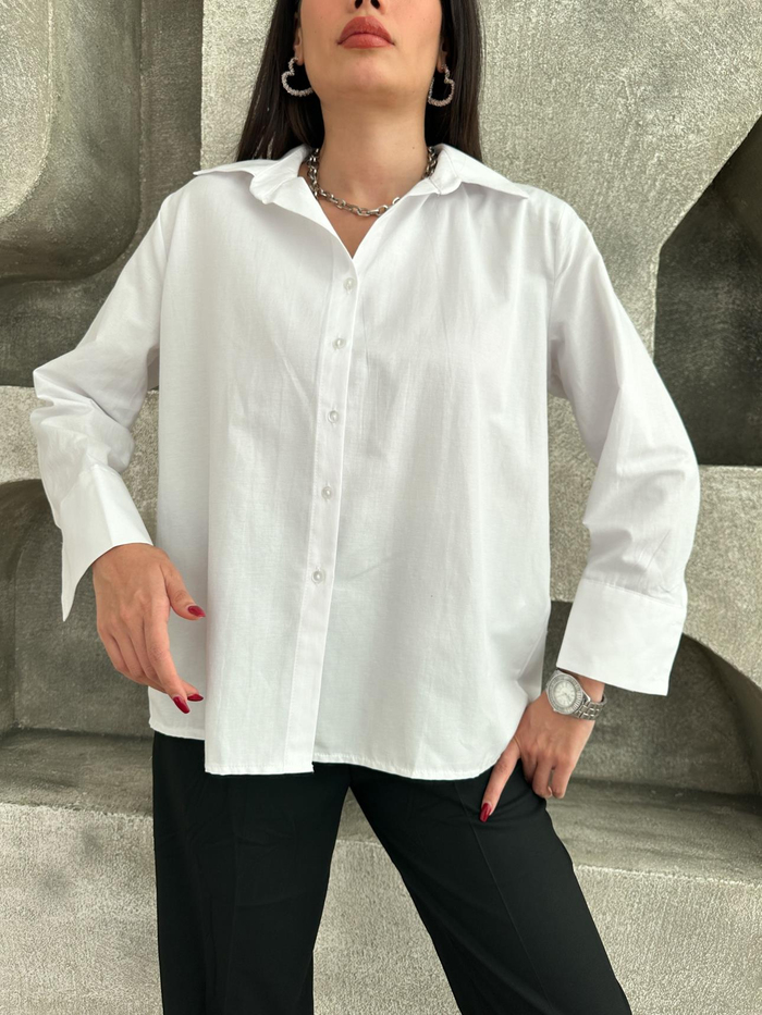 Beyaz Vatkalı Oversize Gömlek