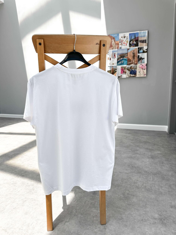 Beyaz Yaka Taş İşlemeli Tshirt