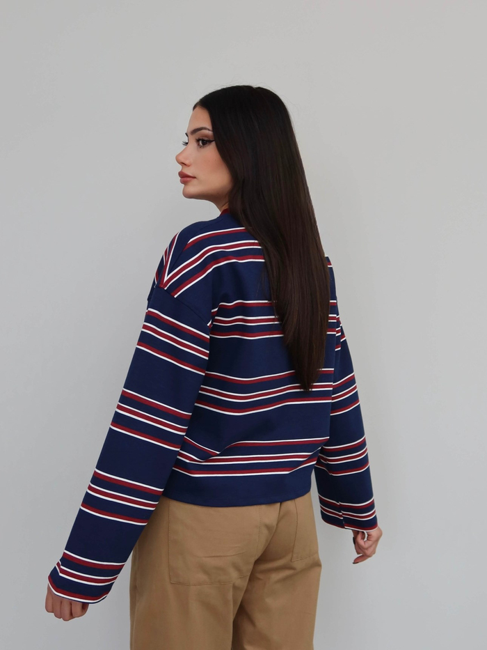Bisiklet Yaka Çizgili Sweatshirt