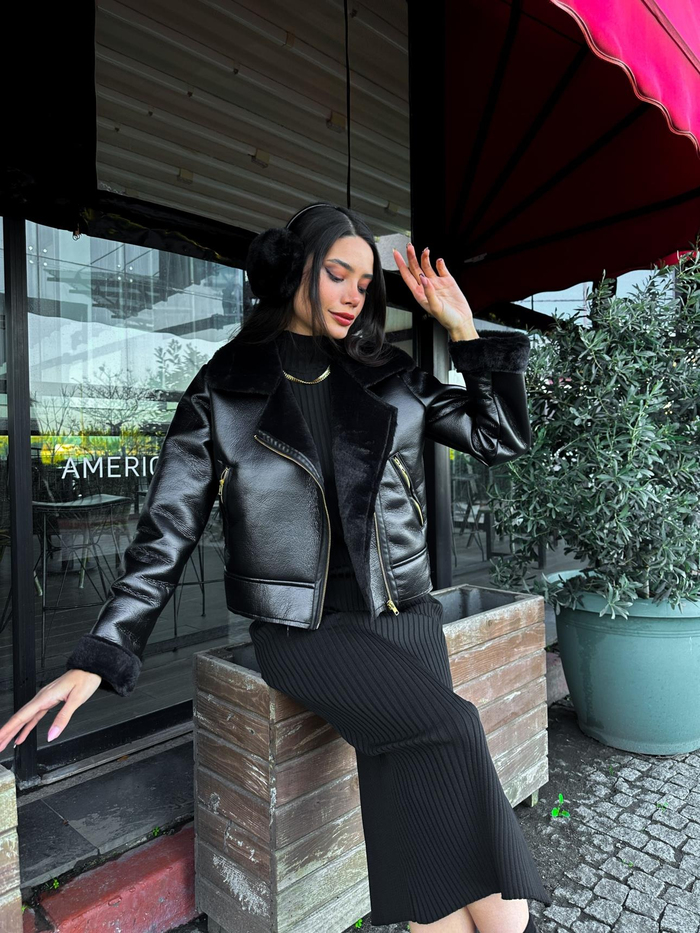 Black Gold Button Deri Ceket