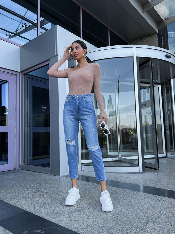 Blue Diz Yırtık Mom Jean