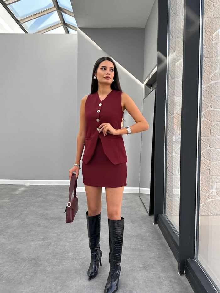 Bordo Düğme Detaylı Yelek Etek Takım