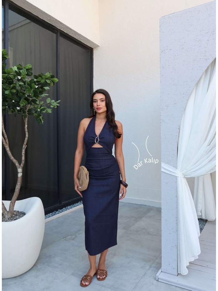 Boyundan Bağlı Göğüs Detay Denim Elbise