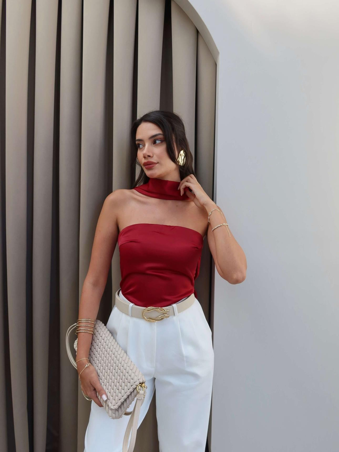 Boyundan Fularlı Saten Bluz