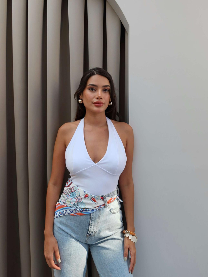 Boyundan Geçmeli Dikişli Bluz