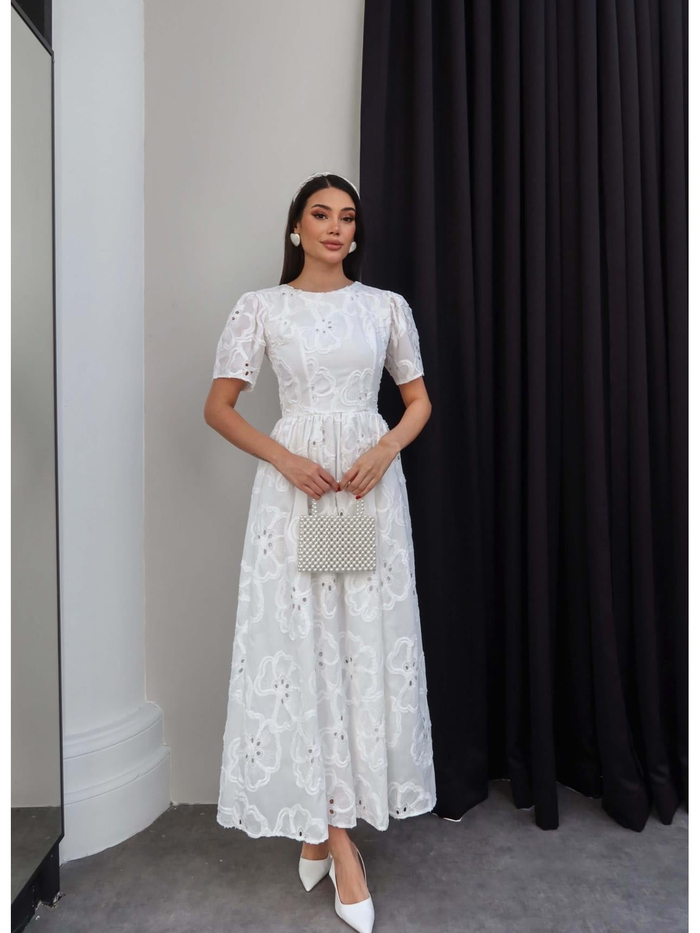 Brode İşlemeli Midi Elbise