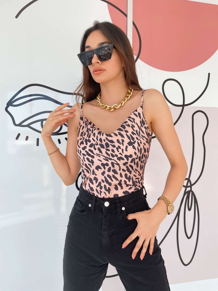 Büyük Leopar Degaje Yaka Bluz