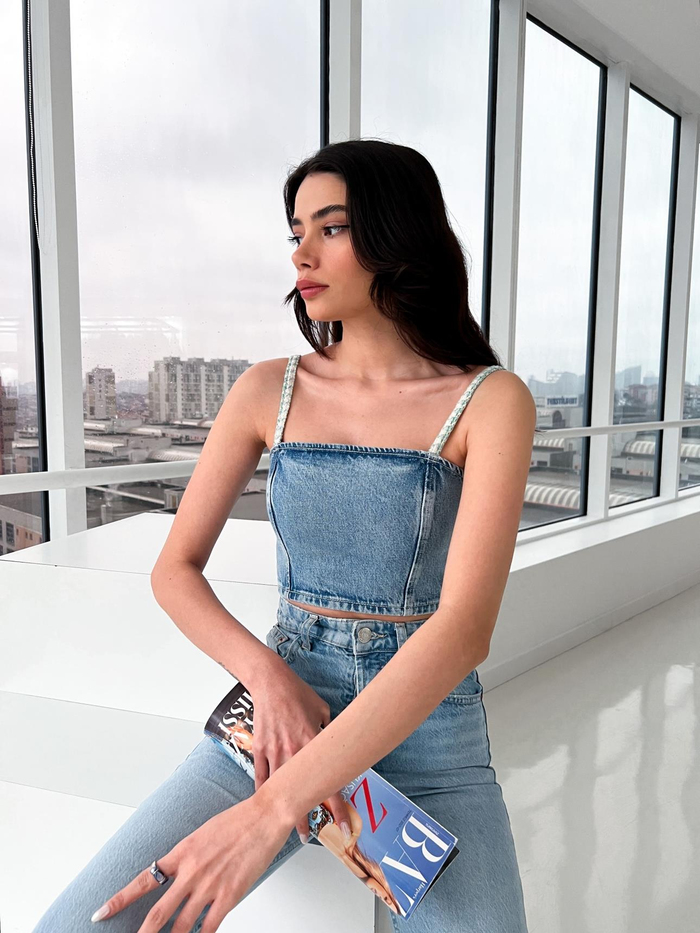 Buz Mavi Fermuarlı Kot Crop