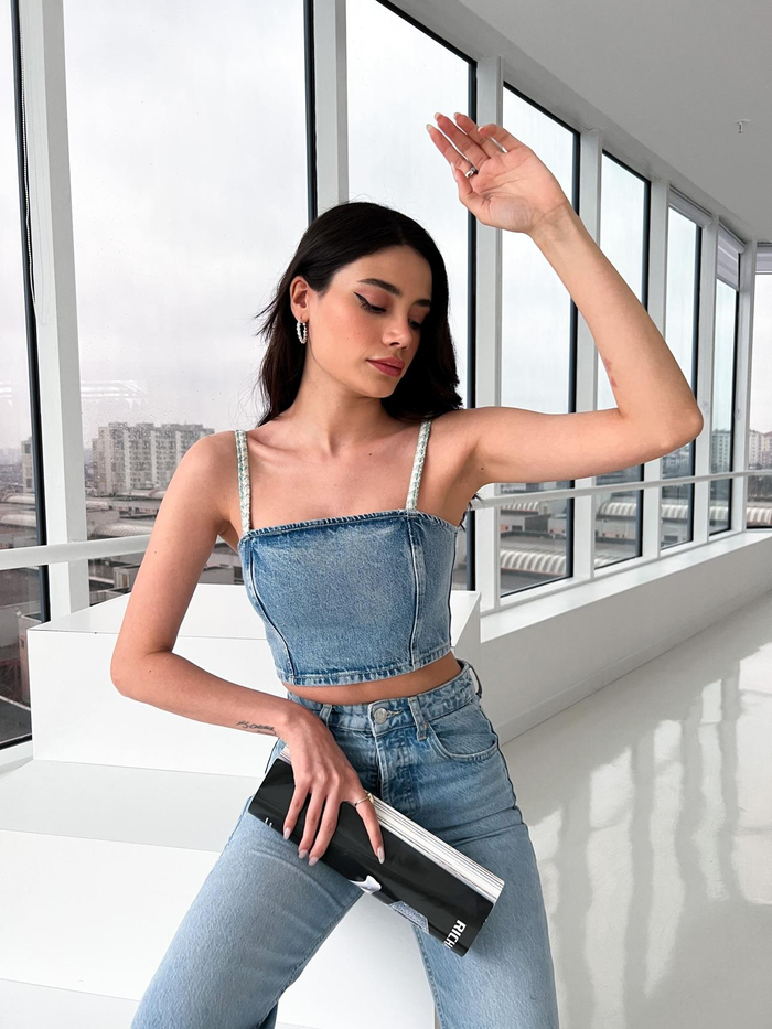 Buz Mavi Fermuarlı Kot Crop