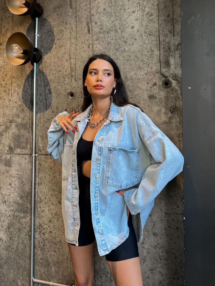 Buz Mavi Oversize Denim Gömlek
