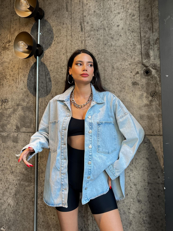 Buz Mavi Oversize Denim Gömlek