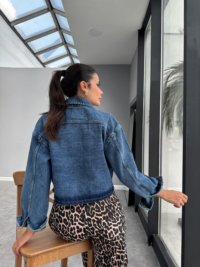 Cep Detaylı Crop Denim Ceket
