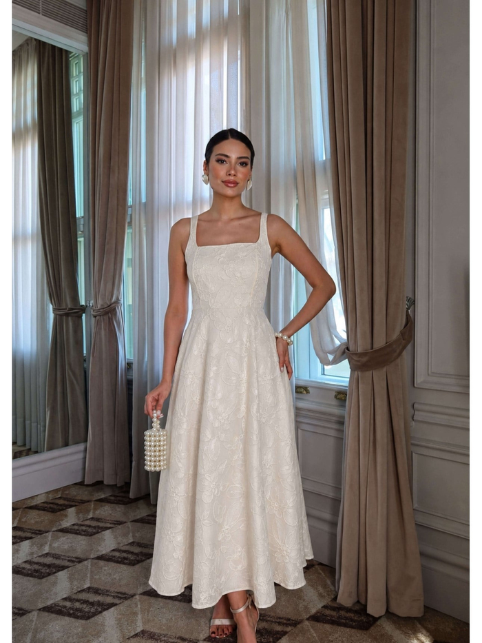Çiçek Desenli Astarlı Askılı Maxi Boy Elbise