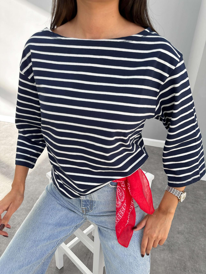 Çizgili Açık Yaka Uzun Kol Tshirt