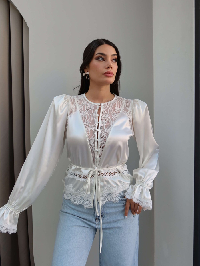 Dantel Detay Bağcıklı Saten bluz