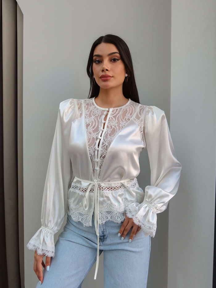 Dantel Detay Bağcıklı Saten bluz
