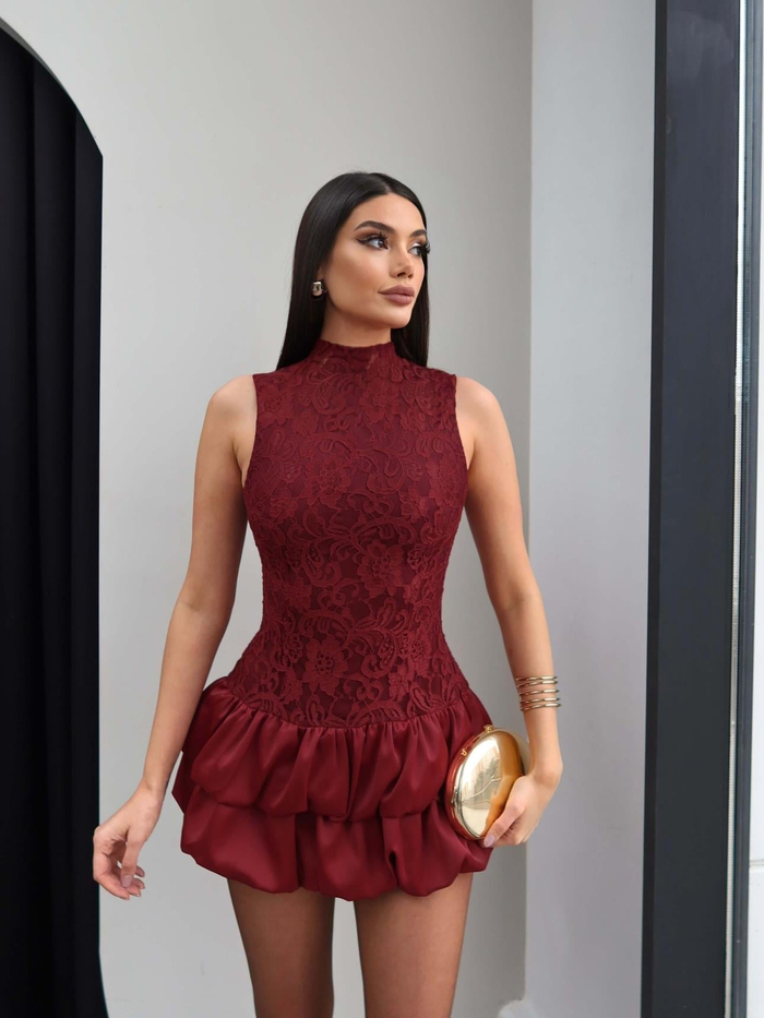 Dantel Detay Mini Şortlu Elbise