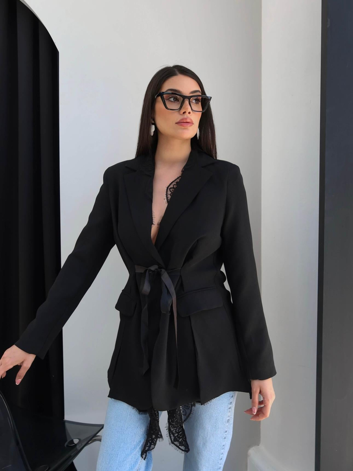 Dantel Detay Tasarım Blazer Ceket