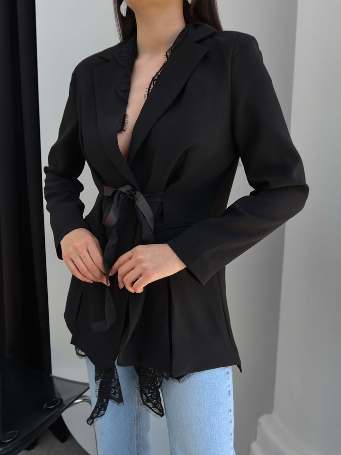 Dantel Detay Tasarım Blazer Ceket