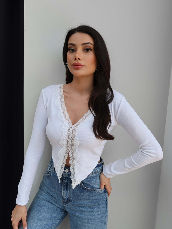 Dantel Detay Triko Bluz