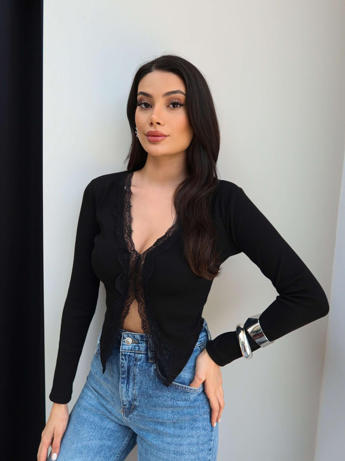 Dantel Detay Triko Bluz