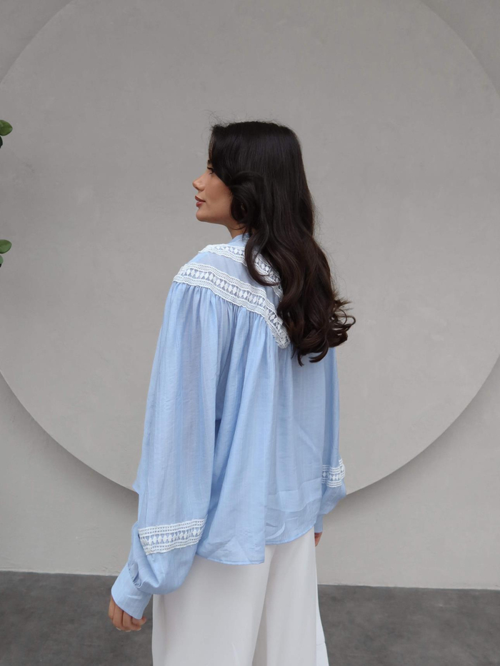 Dantel Detaylı Oversize Gömlek
