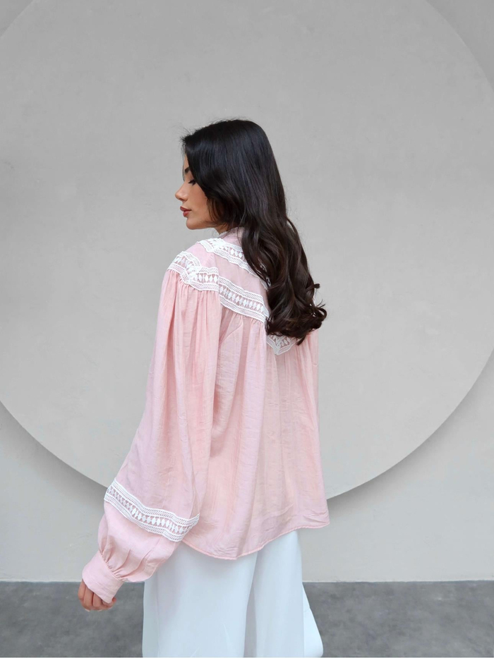 Dantel Detaylı Oversize Gömlek