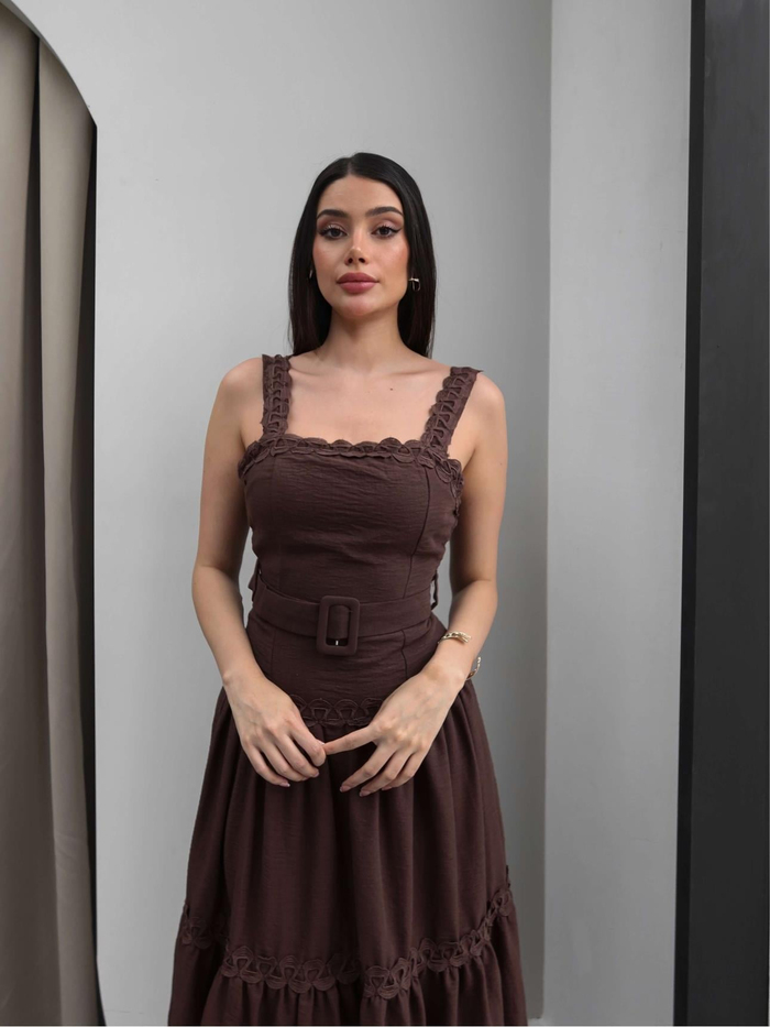Dantel Nakışlı Kemerli Midi Elbise