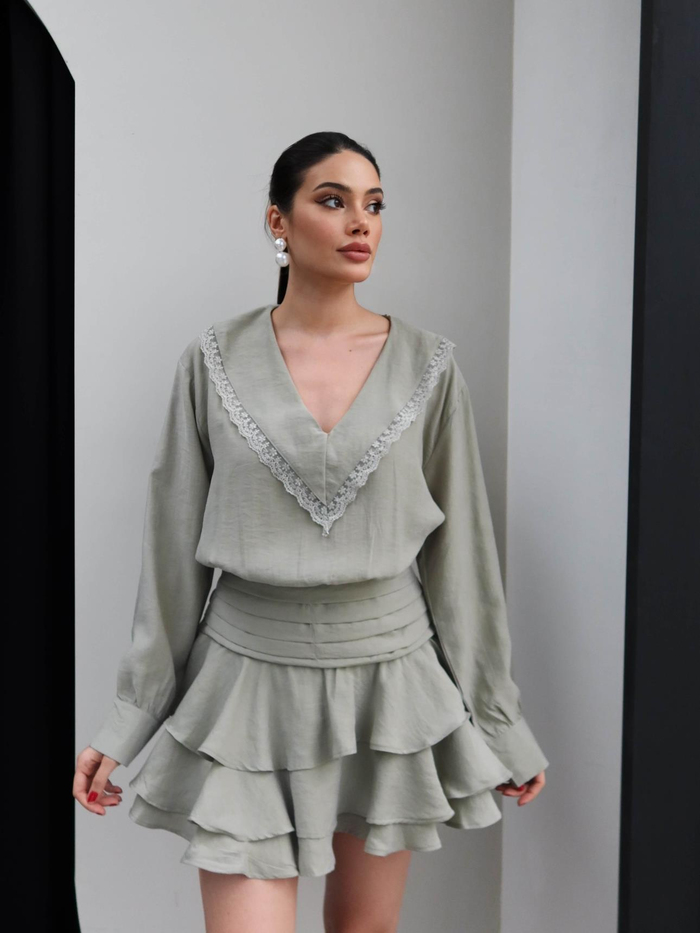 Dantel Şerit Fırfırlı Mini Şortlu Elbise