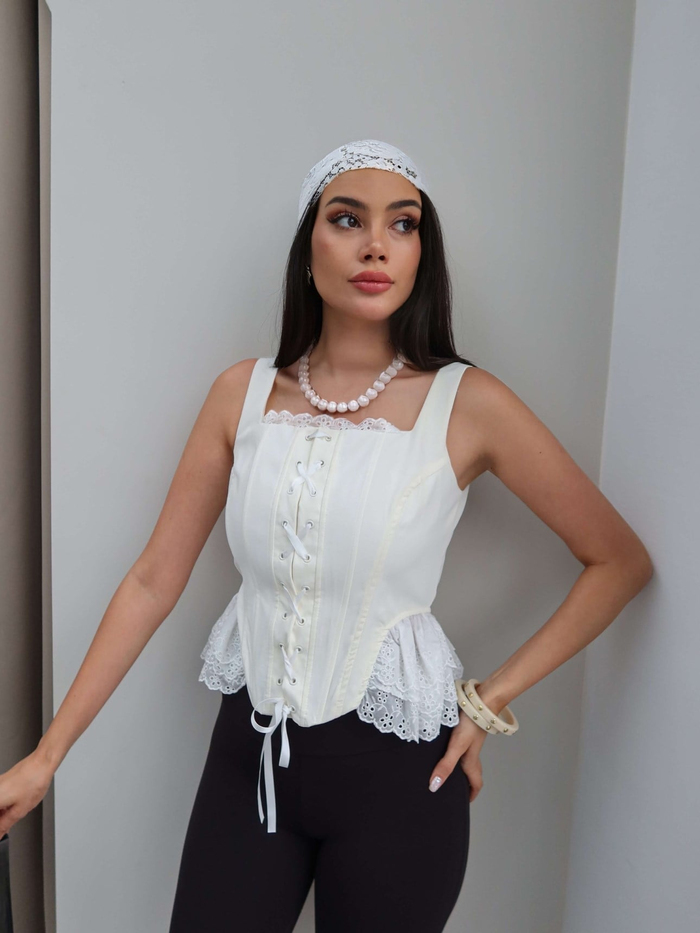 Dantel Volanlı Korse Bluz