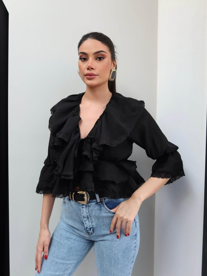 Dantelli Volanlı Bluz
