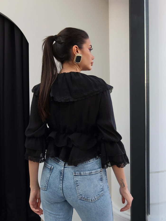 Dantelli Volanlı Bluz