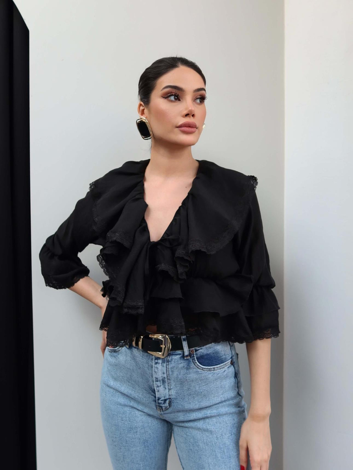 Dantelli Volanlı Bluz