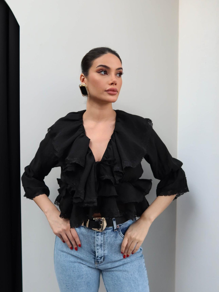 Dantelli Volanlı Bluz