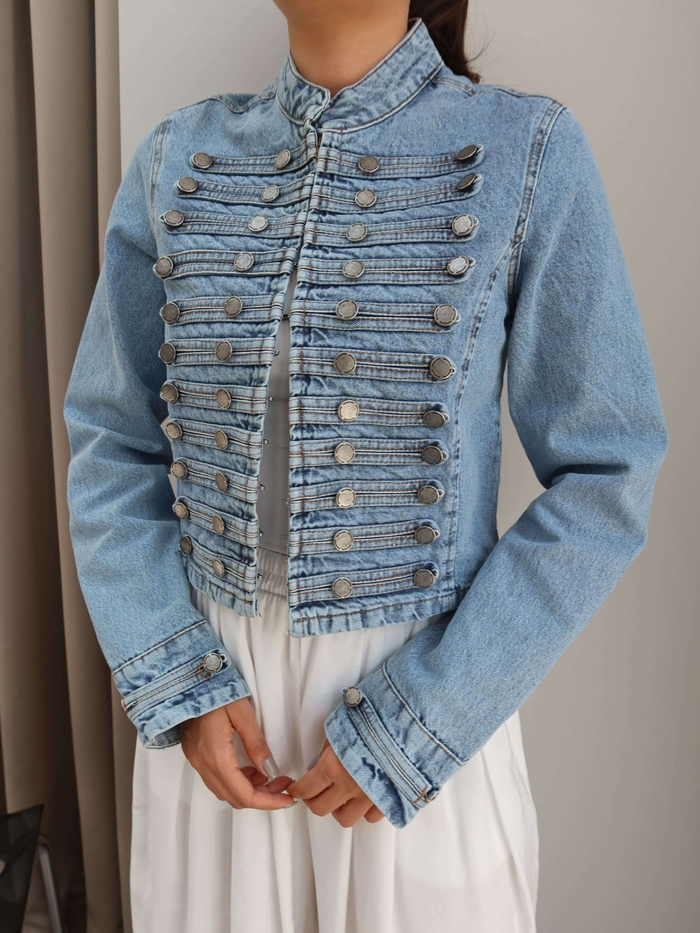 Dar Kesim Düğmeli Denim Ceket