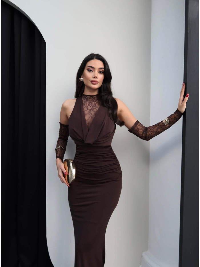 Degaje Yaka Dantelli Uzun Elbise