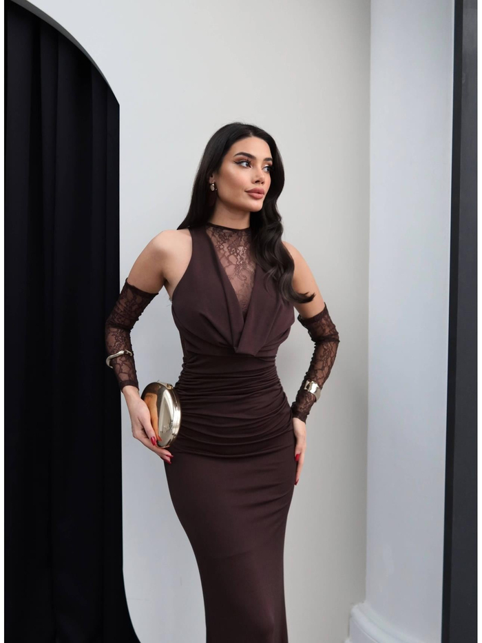 Degaje Yaka Dantelli Uzun Elbise