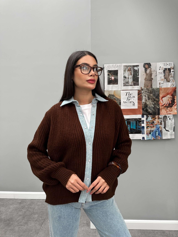 Denim Detay Çıtçıtlı Yün Kazak