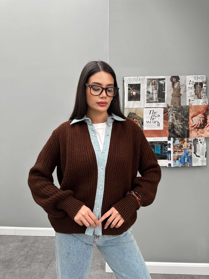 Denim Detay Çıtçıtlı Yün Kazak