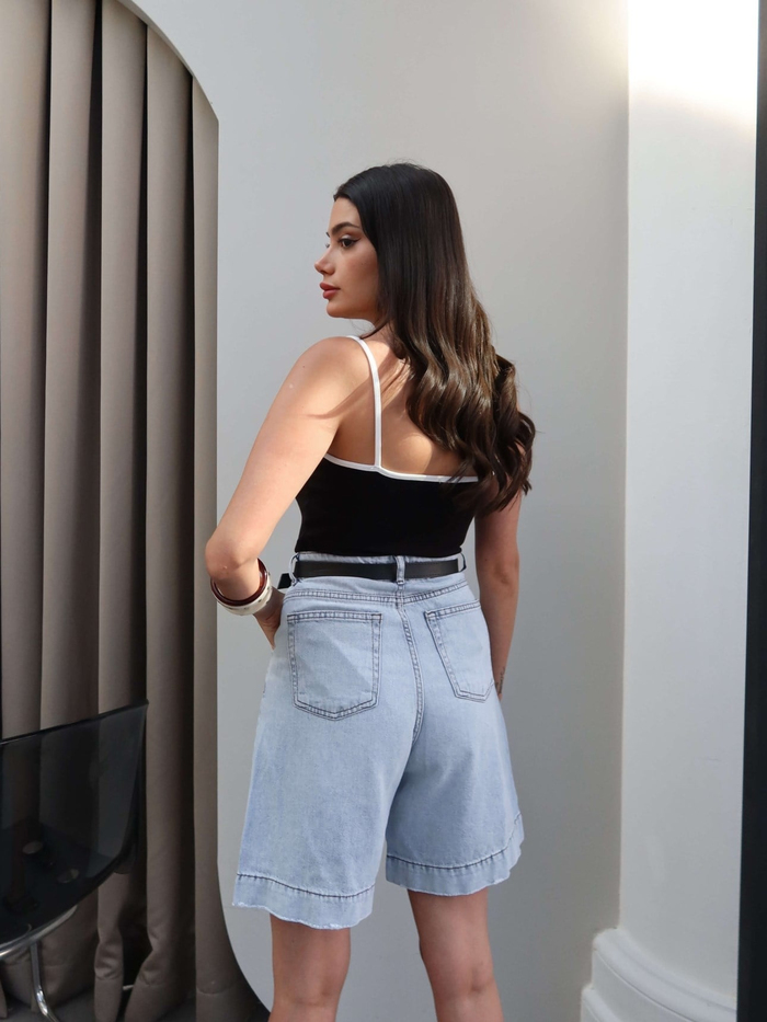 Denim Kemerli Şort