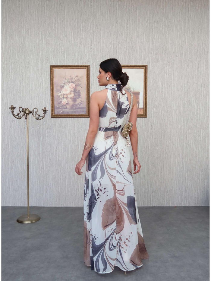 Desenli Halter Yaka Yırtmaçlı Elbise