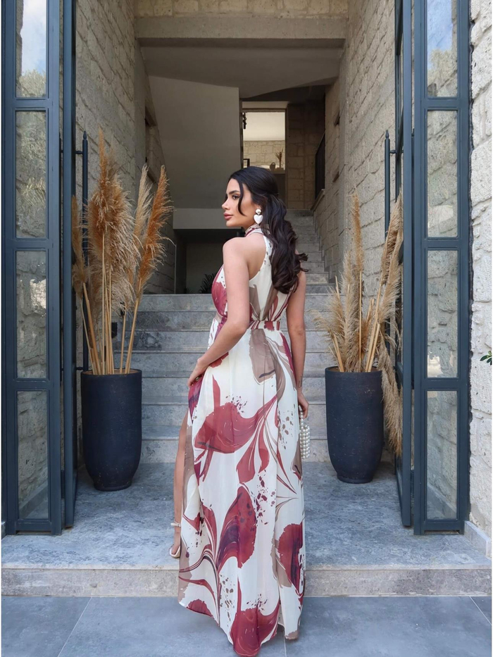 Desenli Halter Yaka Yırtmaçlı Elbise